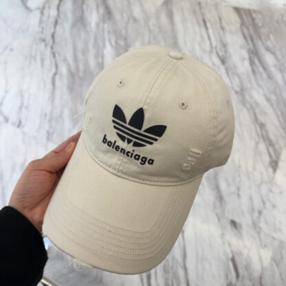 Balenciaga simple and stylish couple baseball cap - Image 6