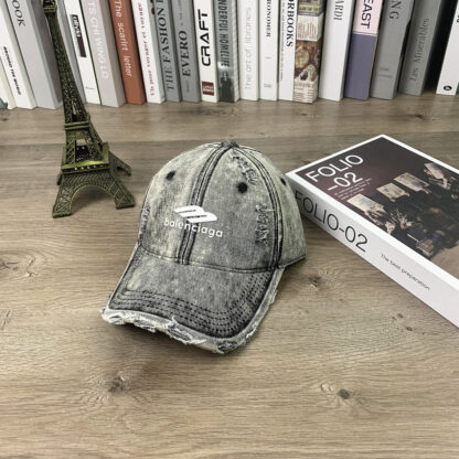 Balenciaga letter print distressed baseball cap - Image 6