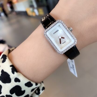 Chanel Classic Sugar Cube Women's Watch - Image 7