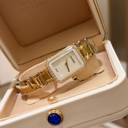 Chanel Simple Sugar Cube Watch - Image 7