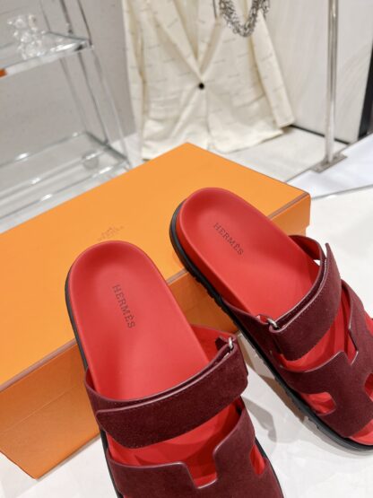 Hermès new deep red spring and summer leather slippers - Image 6
