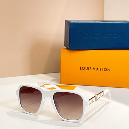 LOUIS VUITTON Fashion Sunglasses - Image 7