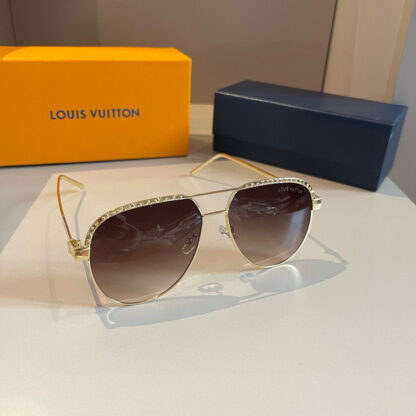 LOUIS VUITTON Fashion Sunglasses - Image 7