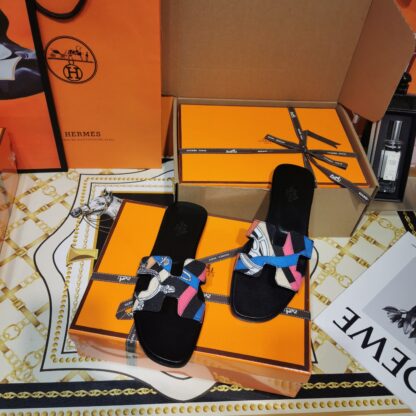 Hermès cowhide pure handmade contrast color slippers - Image 6