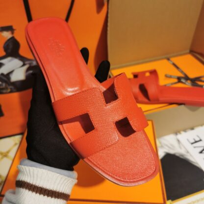 Hermès red and orange palm print cowhide handmade slippers - Image 6