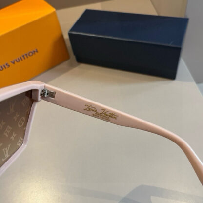 LOUIS VUITTON Fashion Sunglasses - Image 7