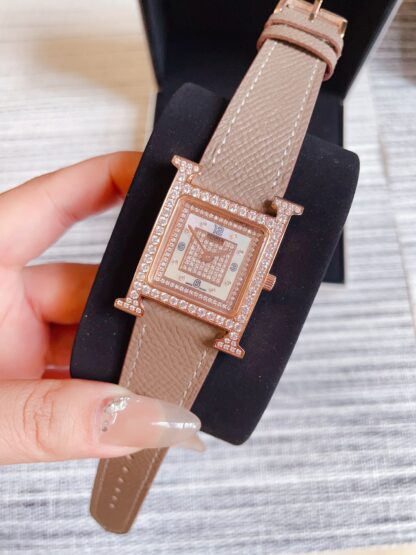 Hermes square dial quartz watch - Image 6