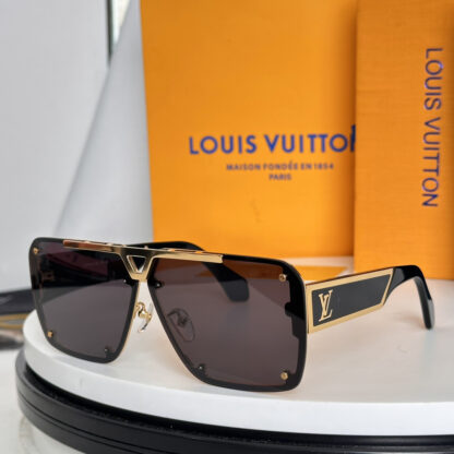 LOUIS VUITTON Fashion Sunglasses - Image 7