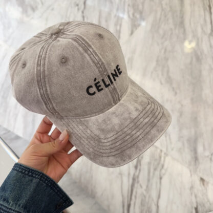 Celine best-selling baseball cap - Image 6