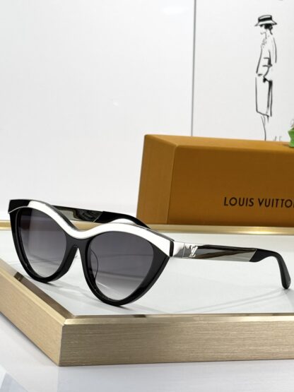 LOUIS VUITTON Fashion Sunglasses - Image 7