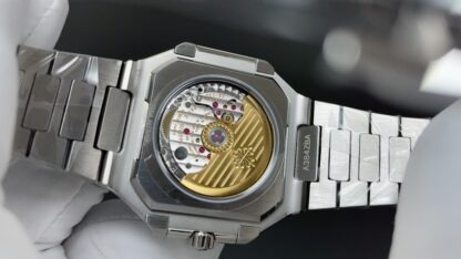 Patek Philippe New Series CUBITUS 5821 Watch - Image 6