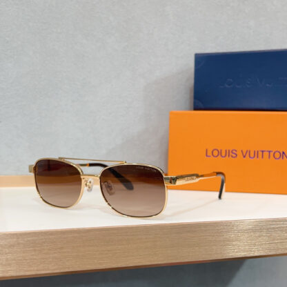 LOUIS VUITTON Fashion Sunglasses - Image 2