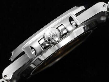 Patek Philippe Nautilus 5711 Diamond Limited Edition - Image 6