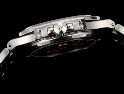 Patek Philippe Nautilus 5711 Diamond Limited Edition - Image 6