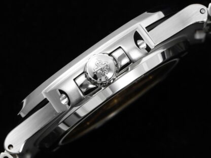 Patek Philippe Nautilus 5711 Diamond Limited Edition - Image 6