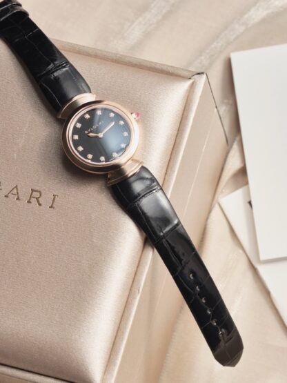 Bulgari classic chic and elegant watch - Image 6