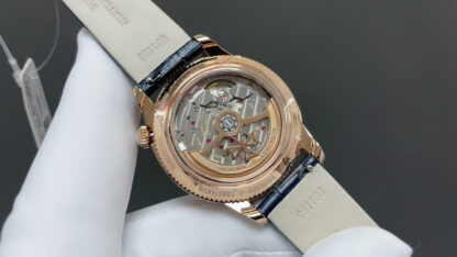 Vacheron Constantin Ultra-Thin Mechanical Women's Watch - Image 6