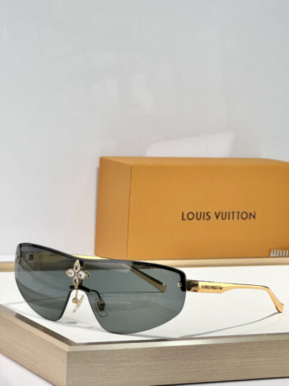 LOUIS VUITTON Fashion Sunglasses - Image 7