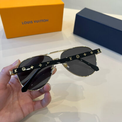 LOUIS VUITTON Fashion Sunglasses - Image 7