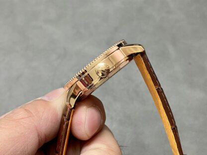 Breitling Women's Navitimer Automatic - Image 6