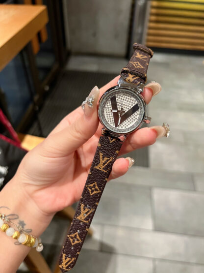 Louis Vuitton's versatile fashion watches - Image 6