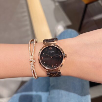 Louis Vuitton style women's watch - Image 6