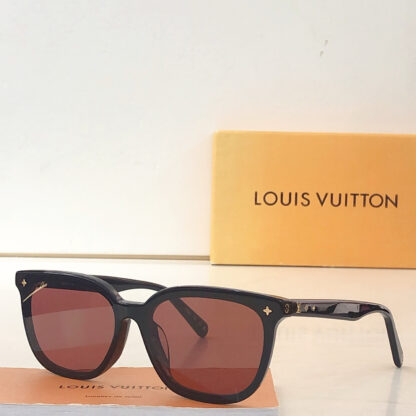 LOUIS VUITTON Fashion Sunglasses - Image 7