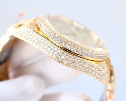 Rolex Custom Edition Sparkling Star Dial Shell dial - Image 5