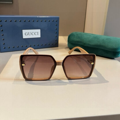 LOUIS VUITTON Fashion Sunglasses - Image 7