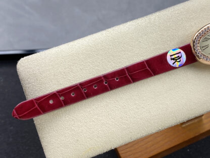 Cartier bathtub series elegant European style watch - Image 6