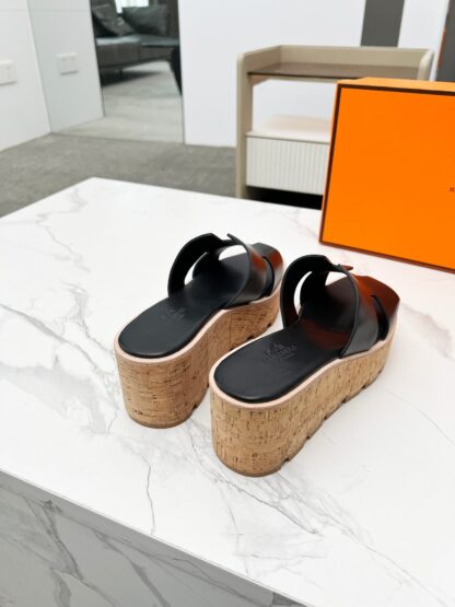 Hermès early spring new black pure handmade thick-soled platform slippers - Image 5