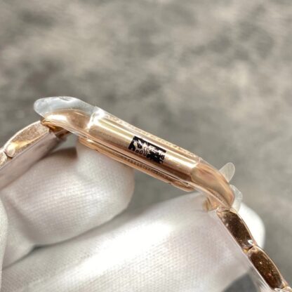 Cartier Cheetah Series Charming Elegant Watch - Image 6