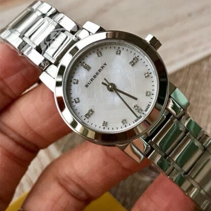 Burberry Quartz Women's Watch - Image 6