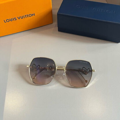 LOUIS VUITTON Fashion Sunglasses - Image 7