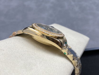Rolex Oyster Perpetual Chronometer 31MM Series Watch - Image 6