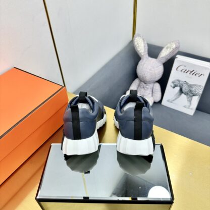 Hermès classic couple style black and white color matching sports casual shoes - Image 6