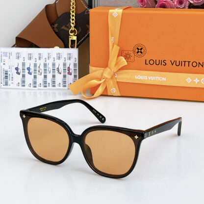 LOUIS VUITTON Fashion Sunglasses - Image 7