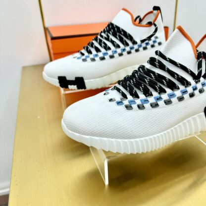 Hermès Spring and Summer Classic Couples British Style White, Black and Orange Colorblock Sports Casual Shoes - Image 6
