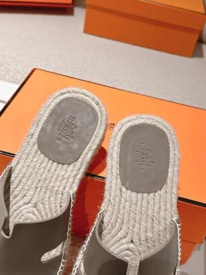 Hermes gray brown spring and summer comfortable and fashionable straw slippers - Image 6