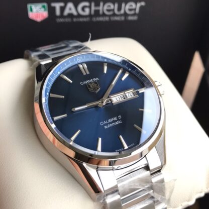 TAGHeuer Carrera series double calendar fashion watch - Image 5