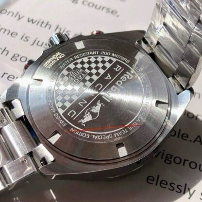 TAGHeuer Quartz Men's Steel Strap Watch - Image 4