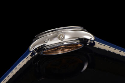 Jaeger-LeCoultre Women's Moon Phase Master Series Watch - Image 5