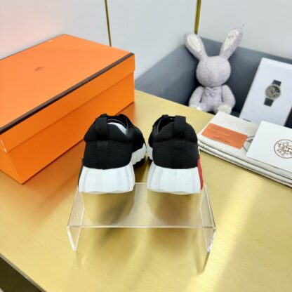 Hermès Spring/Summer Black, White and Red Couple Classic Sports Shoes - Image 6