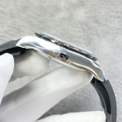 Rolex's top-level 7750 caliber Chronograph Daytona - Image 6