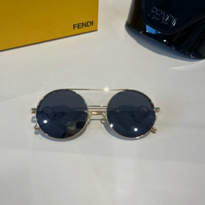 FENDI fashion trend sunglasses - Image 7