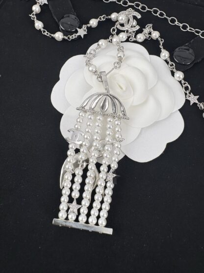 Chanel Silver Bird Full Diamond Pearl Necklace - Image 4
