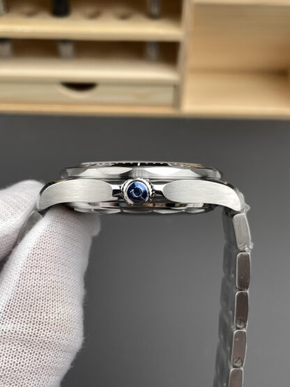 Omega Seamaster 300 White V4 Edition - Image 6
