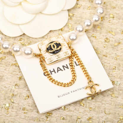 Chanel 24C Square Pearl Necklace - Image 6