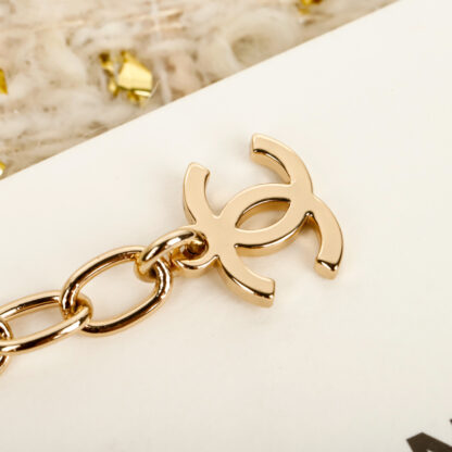 Chanel Large Deer Pearl Necklace - Image 6