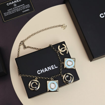 Chanel multi-part enamel letter necklace - Image 6